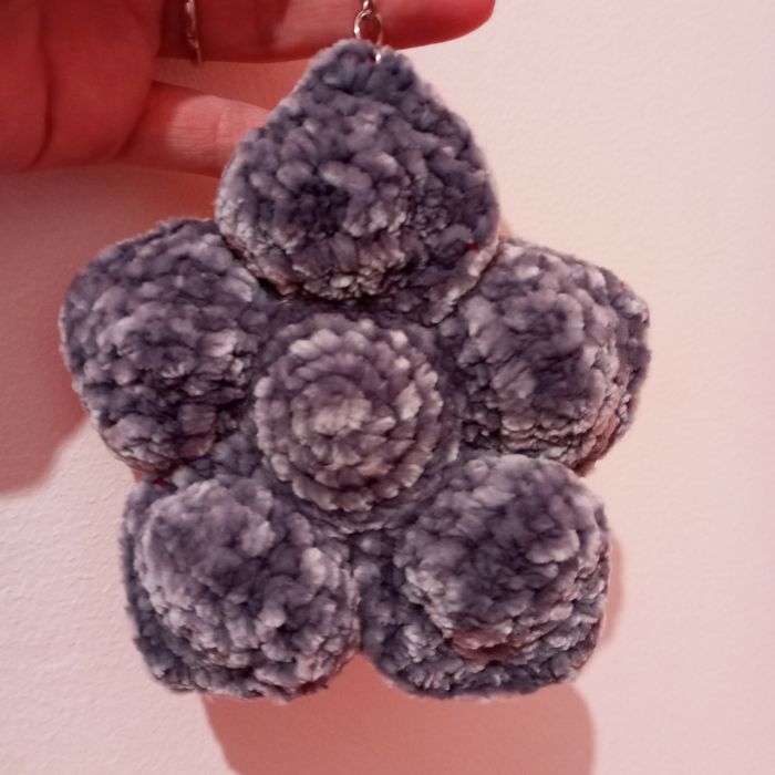 Stranger Things : porte-clés démogorgon au crochet - photo numéro 2