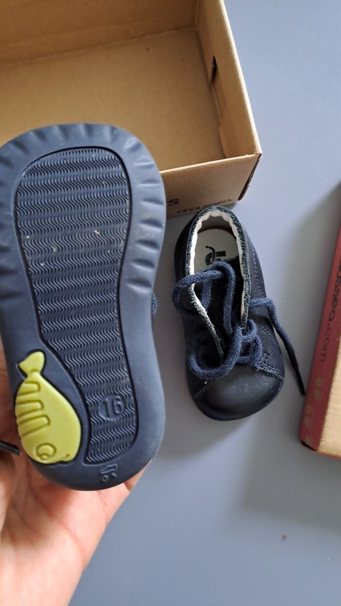 Chaussure bébé - photo numéro 4