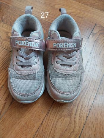 Lot de deux paires de chaussures taille 27