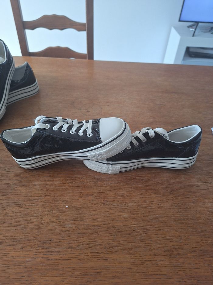 Chaussure femme taille 39 - photo numéro 2