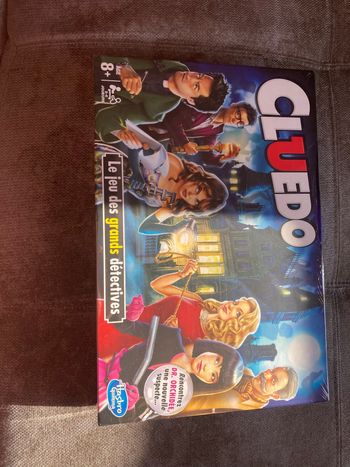 Cluedo neuf jamais ouvert