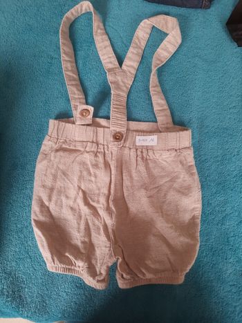Short à bretelle 