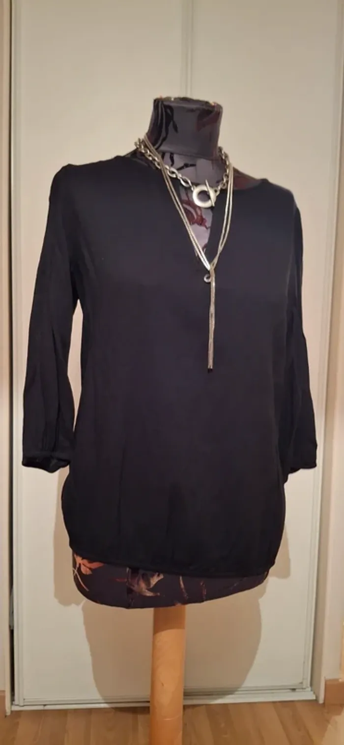 Haut noir fluide zara manches trois quart - photo numéro 2