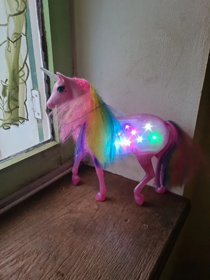 Licorne lumineuse et sonore - photo numéro 5