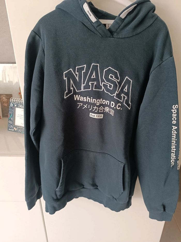 Pull à capuche garçon taille S - photo numéro 2