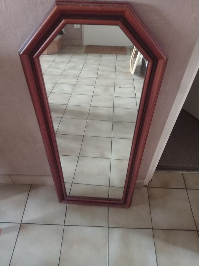 Miroir mural - Cadre en bois