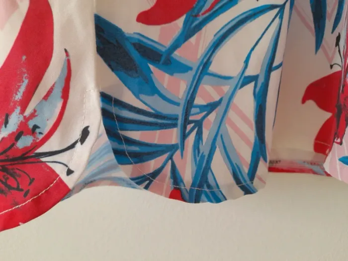 Robe courte resserrée à la taille - photo numéro 5