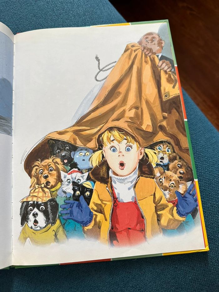 Livre rare Le Noël de Caroline fête album bd Pierre Probst bords multicolores - photo numéro 5