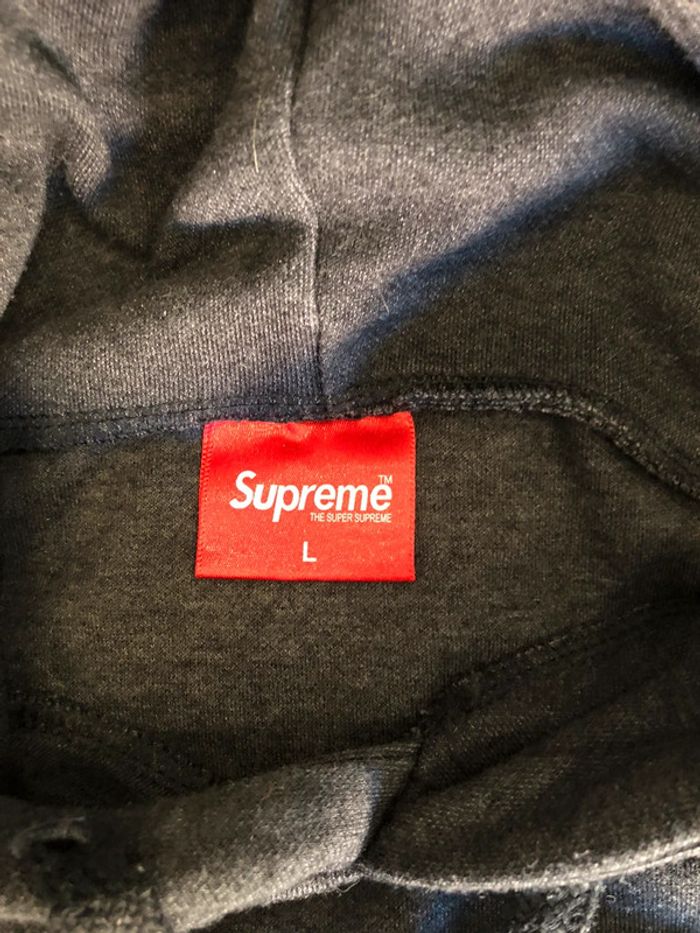 Sweat SUPREME - Taille L - photo numéro 2