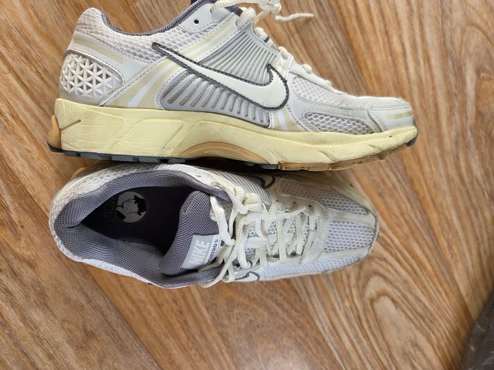 Nike Zoom vomero 5 beige 42 - photo numéro 2