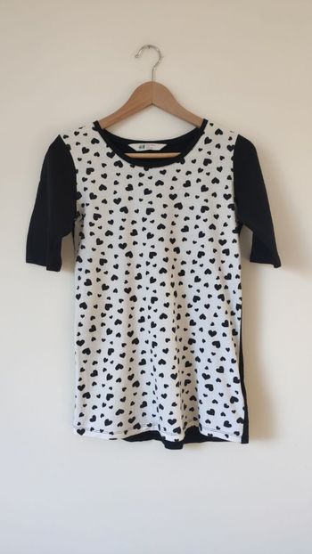 T-shirt noir et blanc coeurs H&M