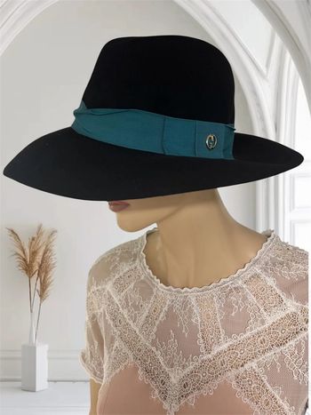 Chapeaux Gucci femme noir et turquoise taille s