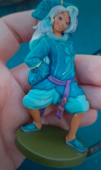 Figurine raya disney