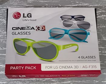 Coffret LG 4 paires de lunettes cinéma 3D neuves