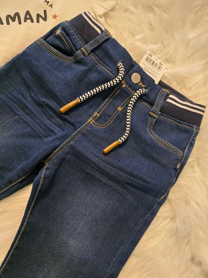 Neufs (non portés)💙🤩😍 superbe ensemble teeshirt mc et jeans confort 23 /24mois Garçon 🤎💙 - photo numéro 3