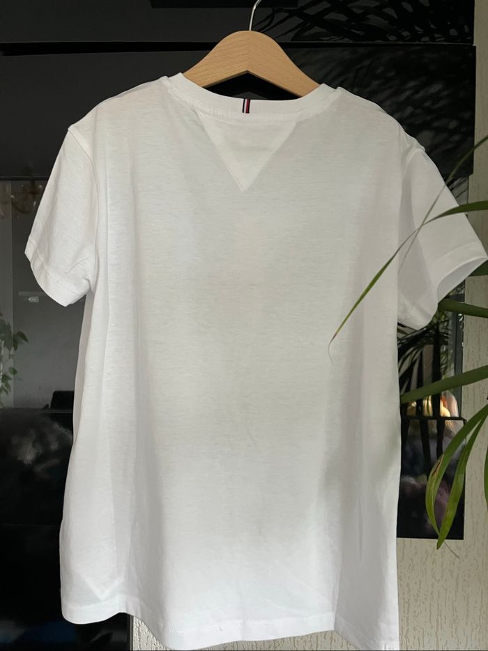 Teeshirt fille Tommy Hilfiger taille 12 ans . - photo numéro 4