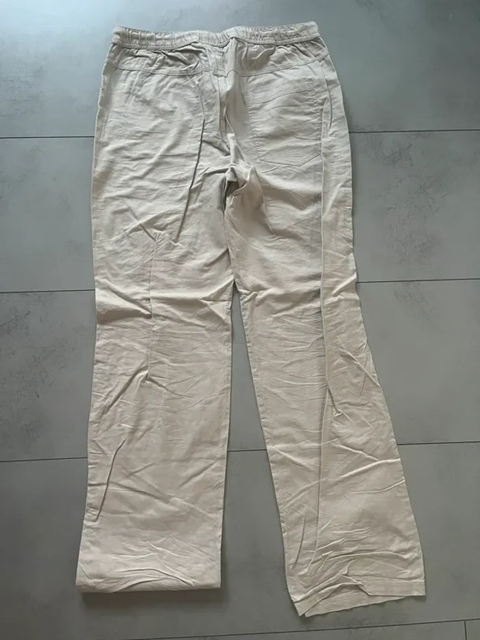 Pantalon léger couleur crème - photo numéro 2