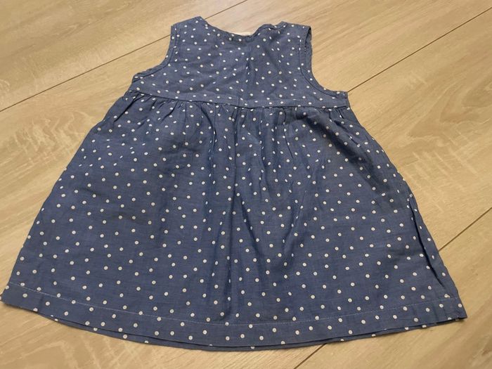 Robe H et M 4-6 mois - photo numéro 2