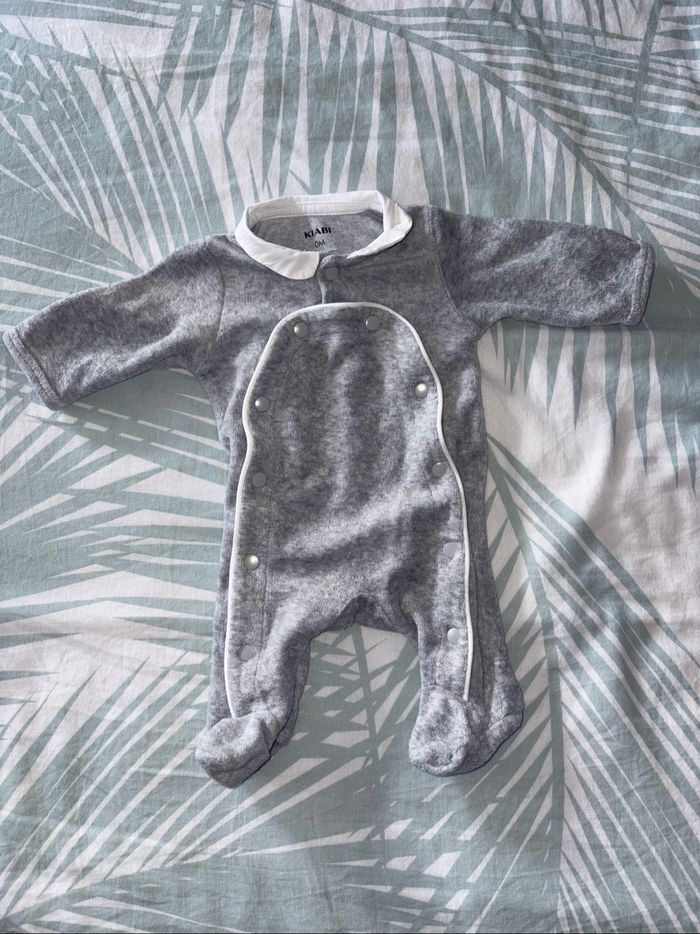 Lots de 4 pyjamas  bébé 0 mois - photo numéro 2