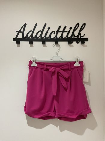 Short femme taille unique (38-42)- neuf avec étiquette 