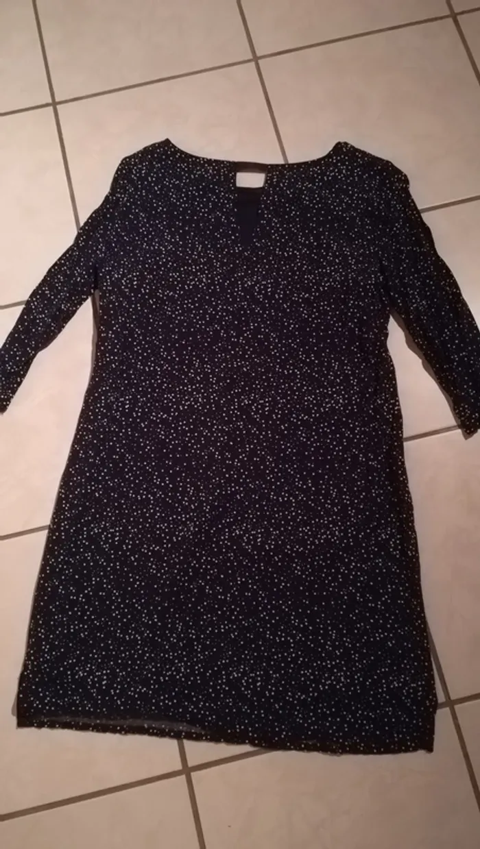 Robe bleue marine kiabi - photo numéro 2