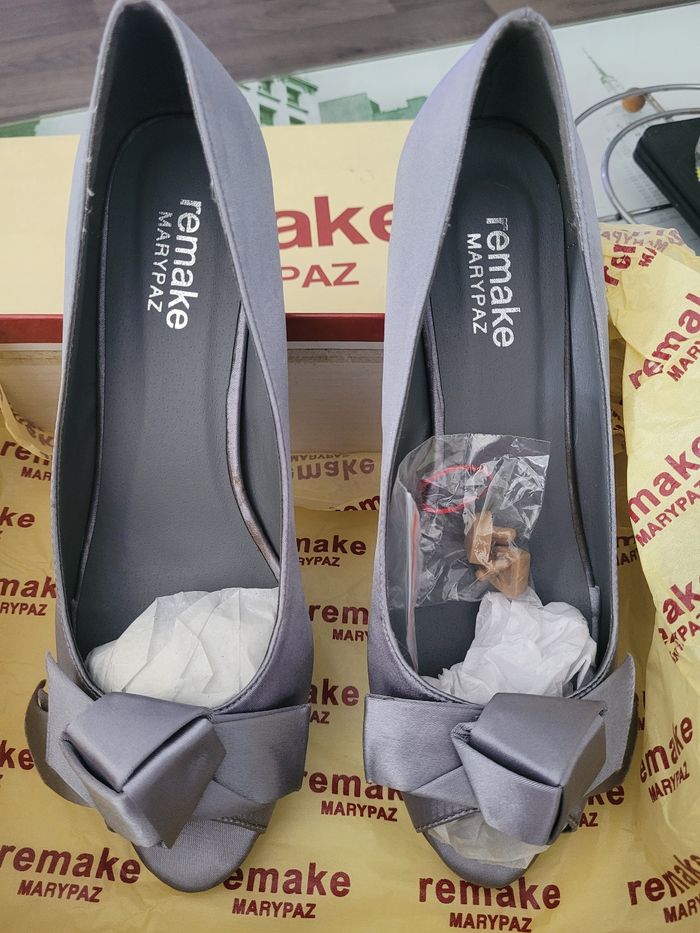 Paire d'escarpins satinée grise Marypaz-Pointure 38✨️