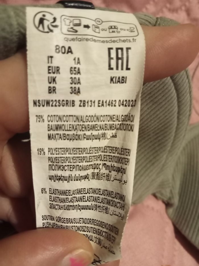 Soutien gorge (-4) - photo numéro 6