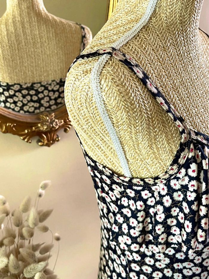 Robe à Froufrous Motif Floral - Marine et Blanc neuf - photo numéro 7