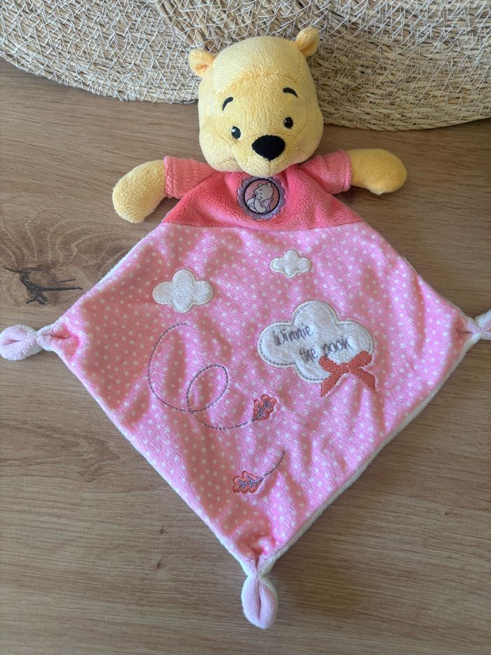 Doudou plat Winnie the pooh rose nuage blanc Disney Simba toys - photo numéro 2
