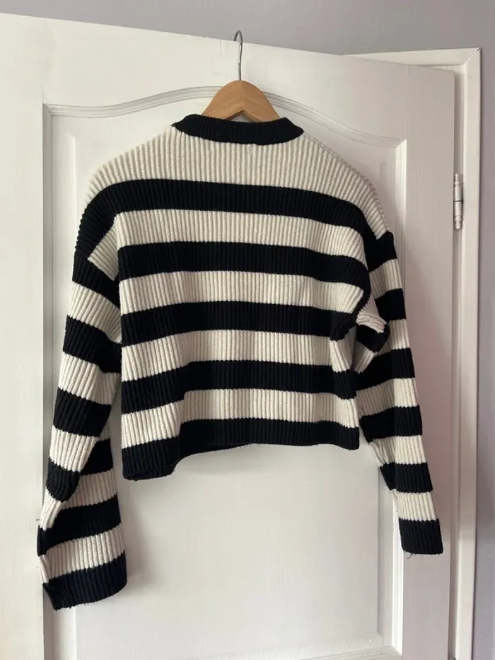 Pull côtelé marinière – Bershka – Taille XS, coupe courte - photo numéro 3