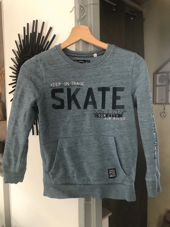 C&A - Pull garçon 134-140 / 9/10ans