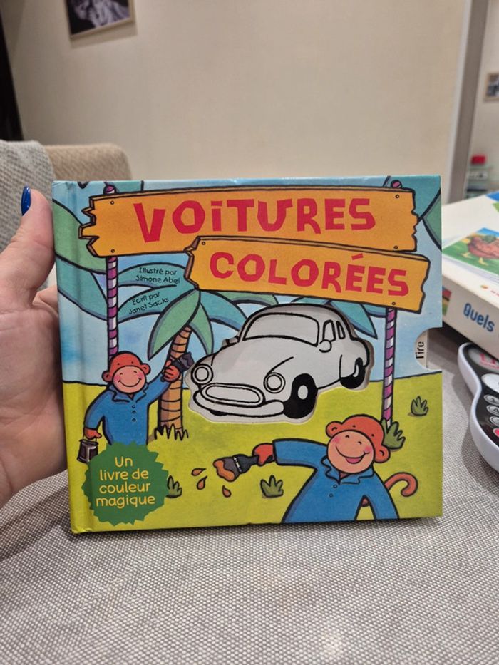 Livre voitures colorées