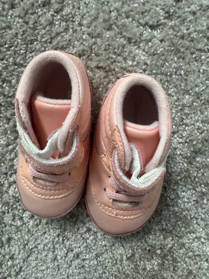 Paire de basket Reebok pour bébé - photo numéro 2