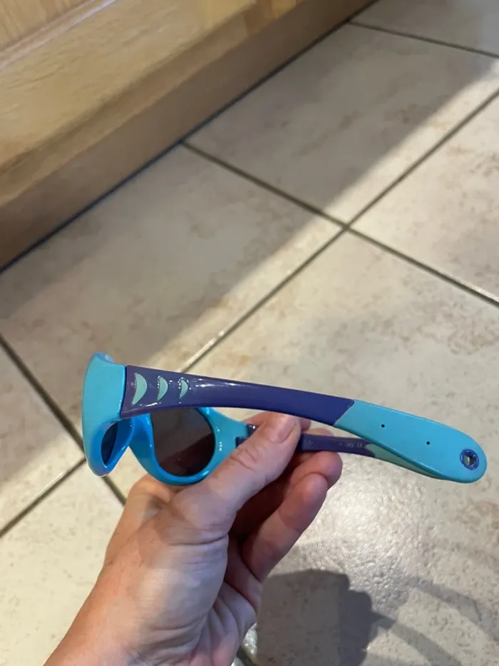 Lunettes de soleil bébé - photo numéro 4