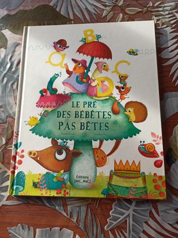 Livre le pré des bébêtes pas bêtes