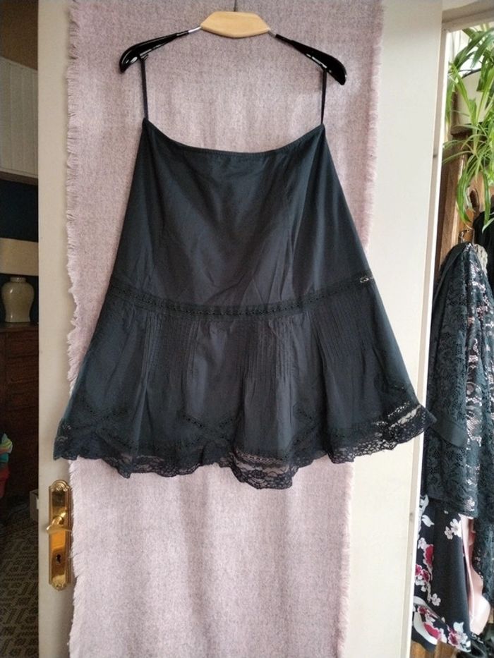 Jupe légère dentelle