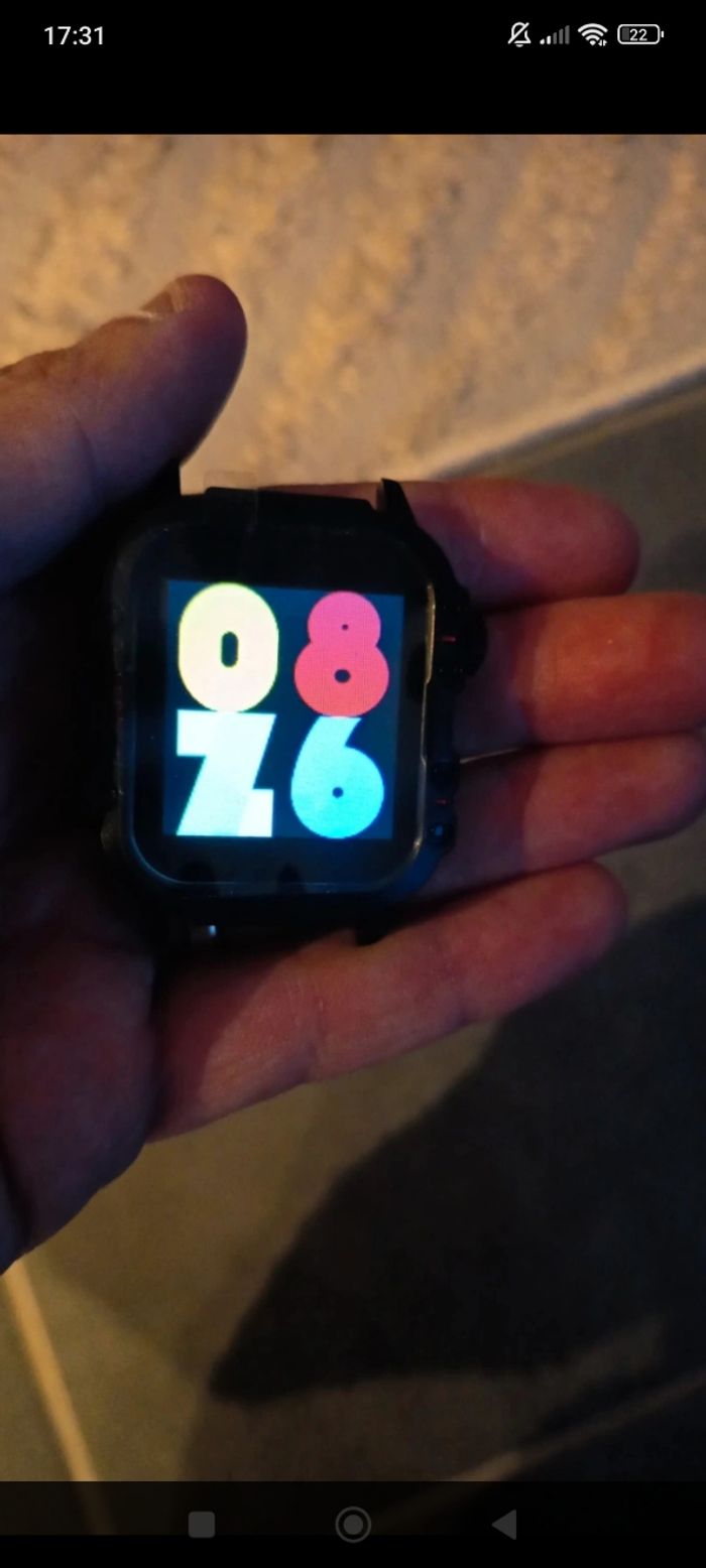 Montre connectée bluetooth neuf emballé avec
sa boîte et sa notice - photo numéro 5