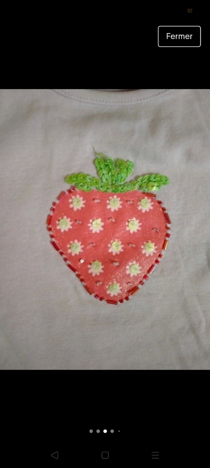 T-shirt rose avec fraise. Okaïdi.
Taille 18 mois - photo numéro 3
