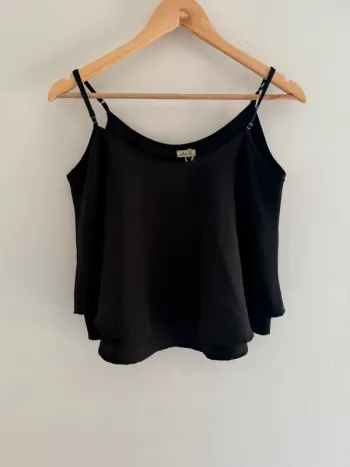 Top Hollister