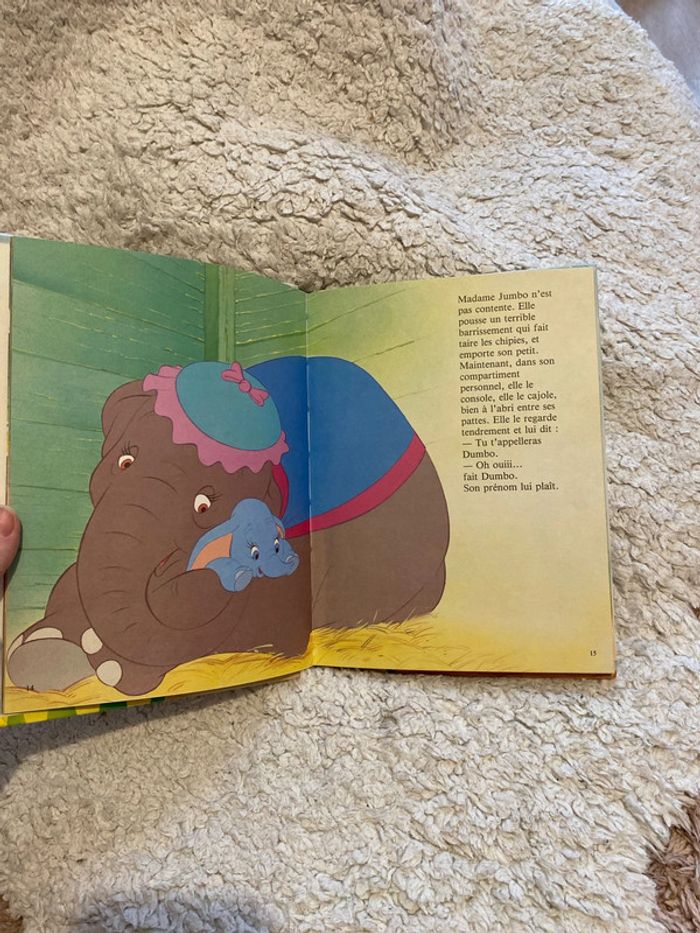 Livre Dumbo Walt Disney - photo numéro 3
