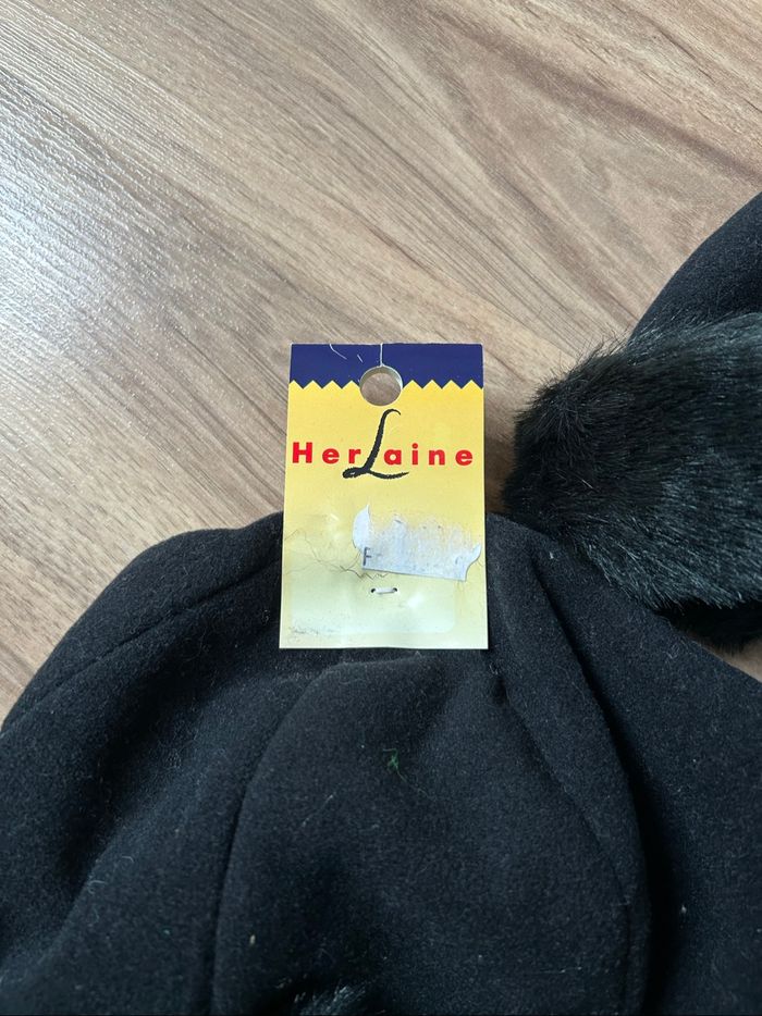 Lot de 2 bonnets noir avec fourrure Neufs HerLaine Taille 56 - photo numéro 3