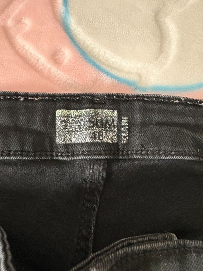 Jeans noir à trous - photo numéro 4