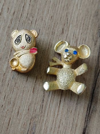 Lot de 2 broches vintage dorées – Panda & Souris
