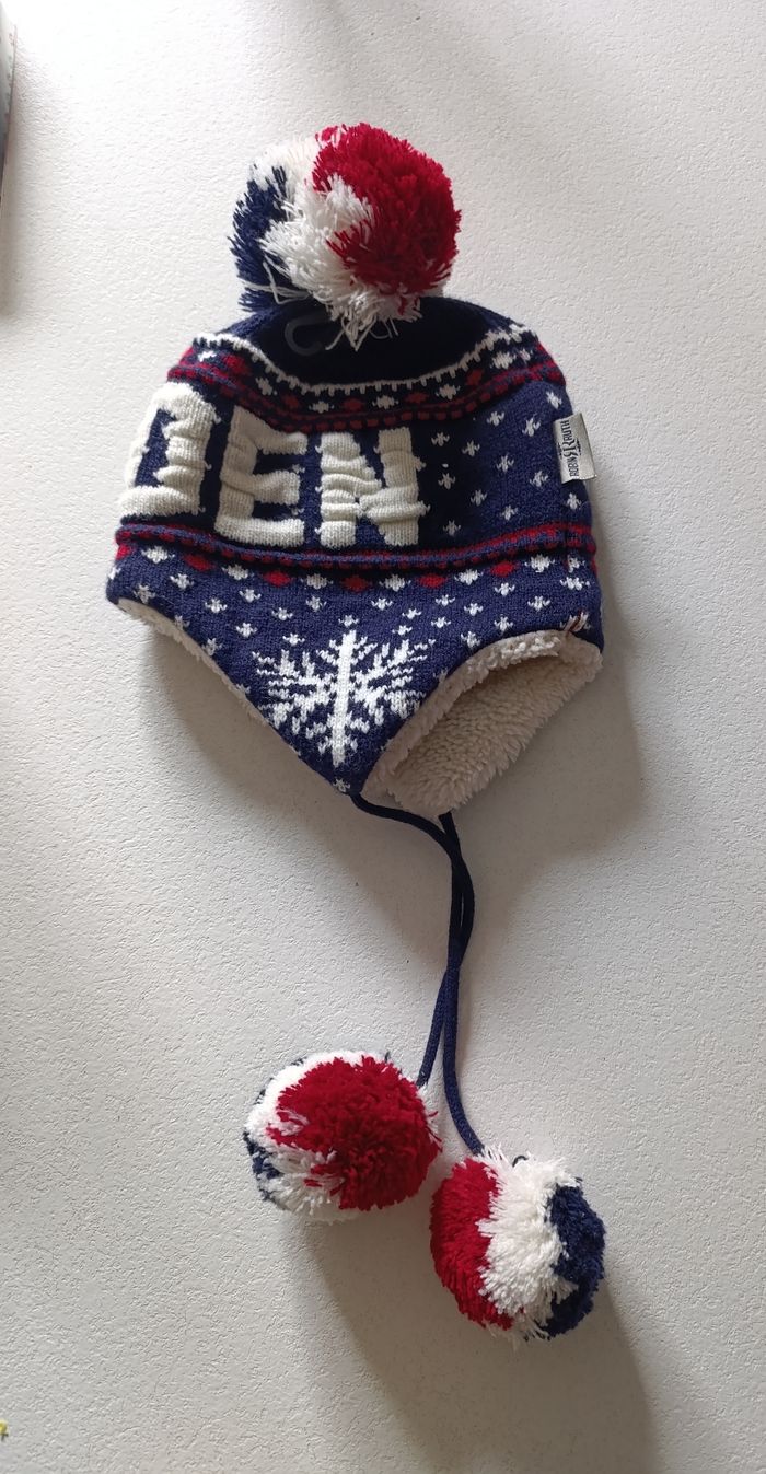 Bonnet à ponpons