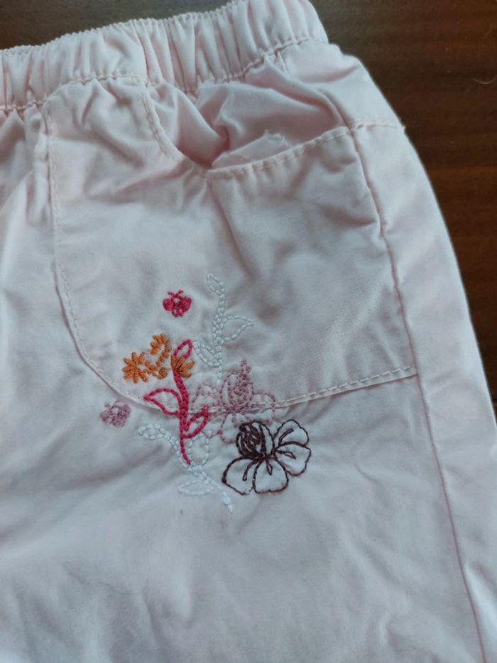 Lot de deux pantalons Obaïbi et H&M taille 1 mois - photo numéro 3