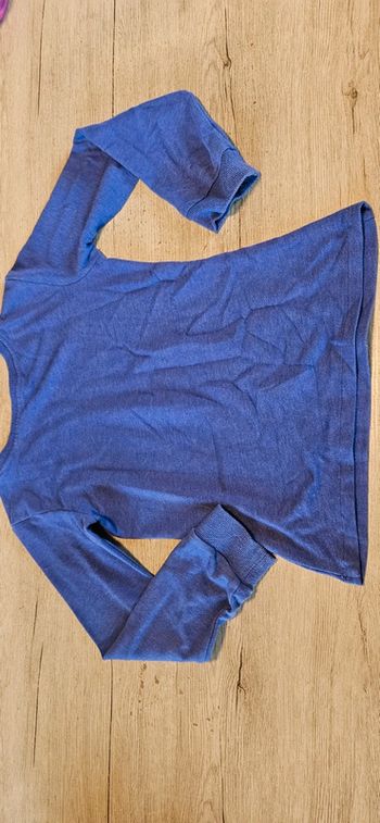 Pull léger bleu tirant sur le mauve, manches longues, 10/12 ans