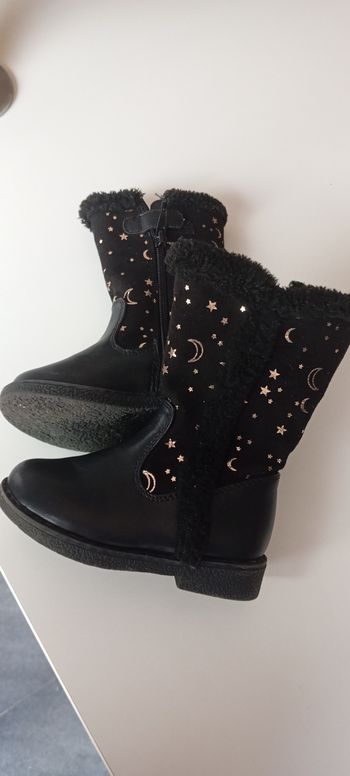 Bottine semi cuir étoiles dorées
