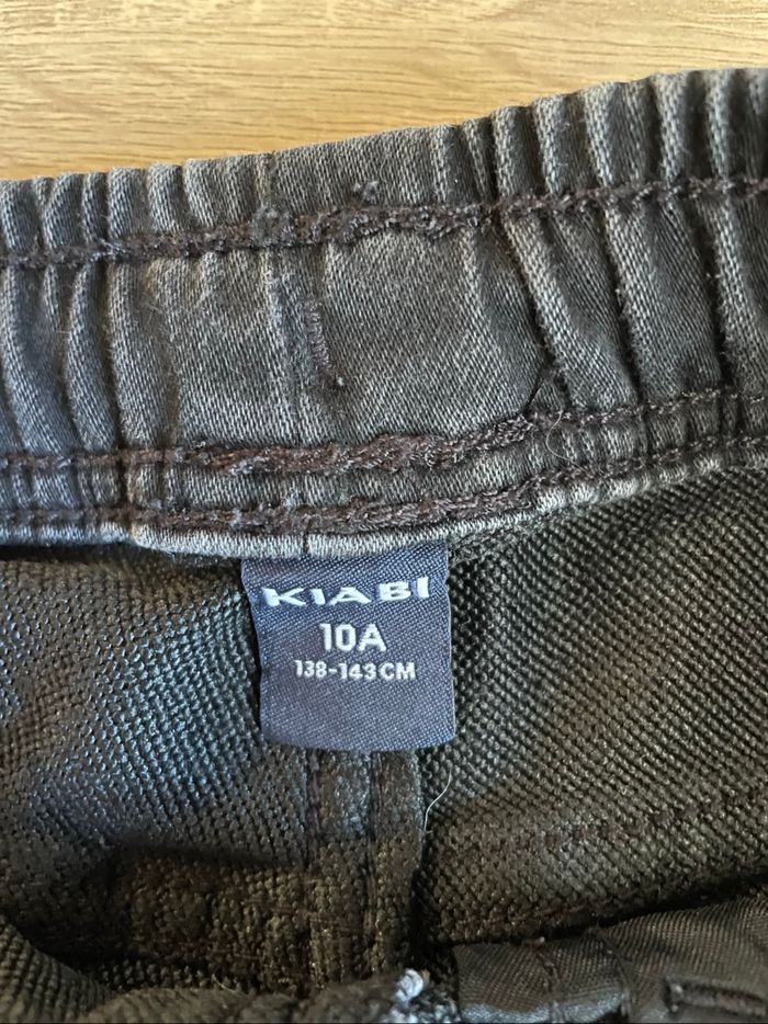 Short noir Kiabi 10 ans - photo numéro 3