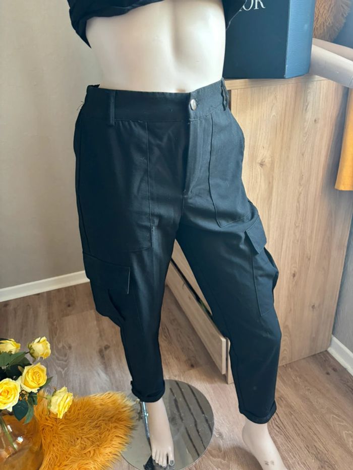 Cargo noir - photo numéro 2