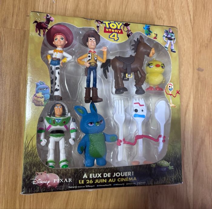 Coffret 7 figurines toy story neuf dans l'emballage - photo numéro 2